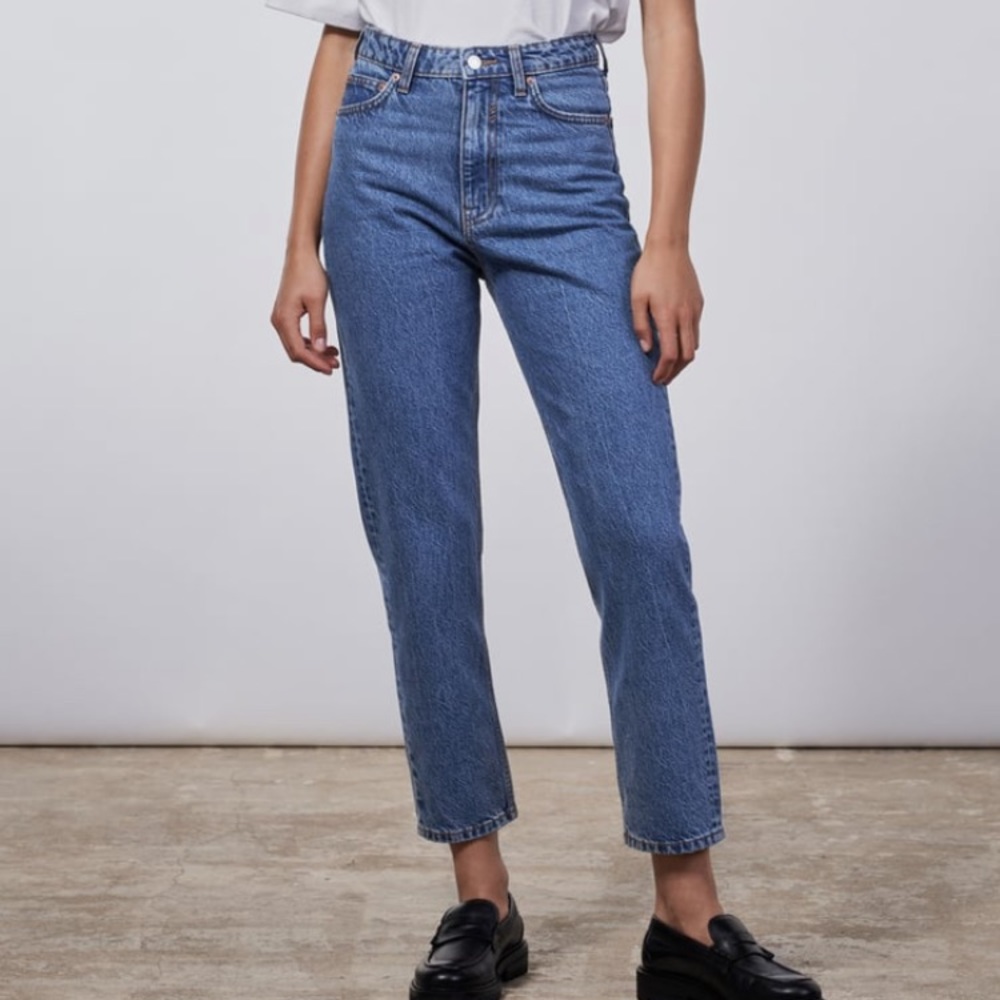 NWT ZARA THE 90s FIT JEANS